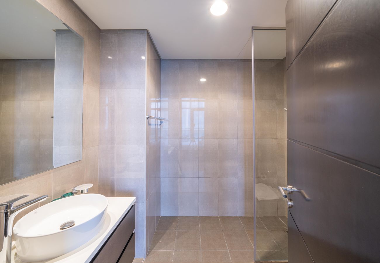 Apartment in Dubai - Merano Tower | 2 Bedrooms