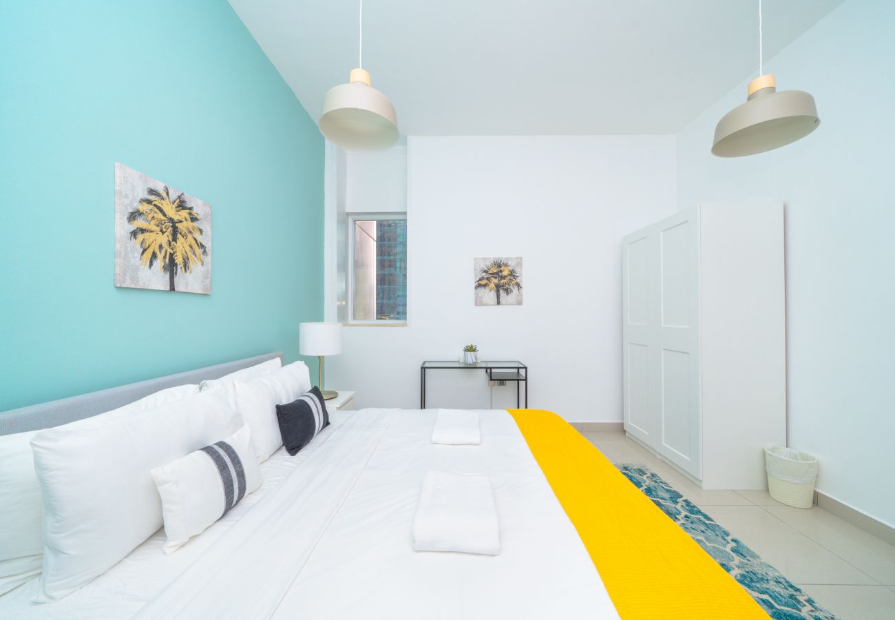 Apartment in Dubai - Marina Pinnacle | 1 Bedroom