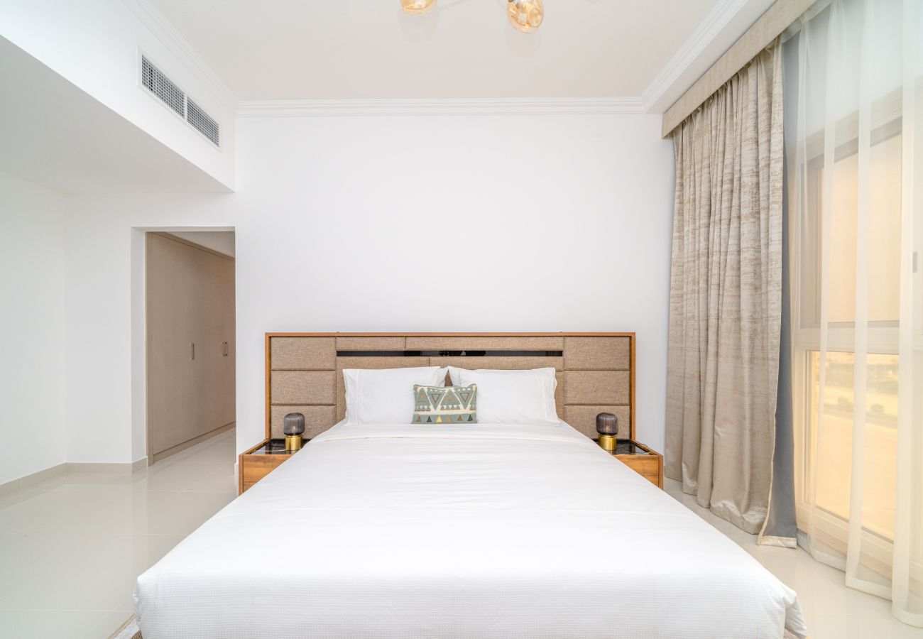 Apartment in Dubai - Canal Residence West Spanish | 1 Bedroom