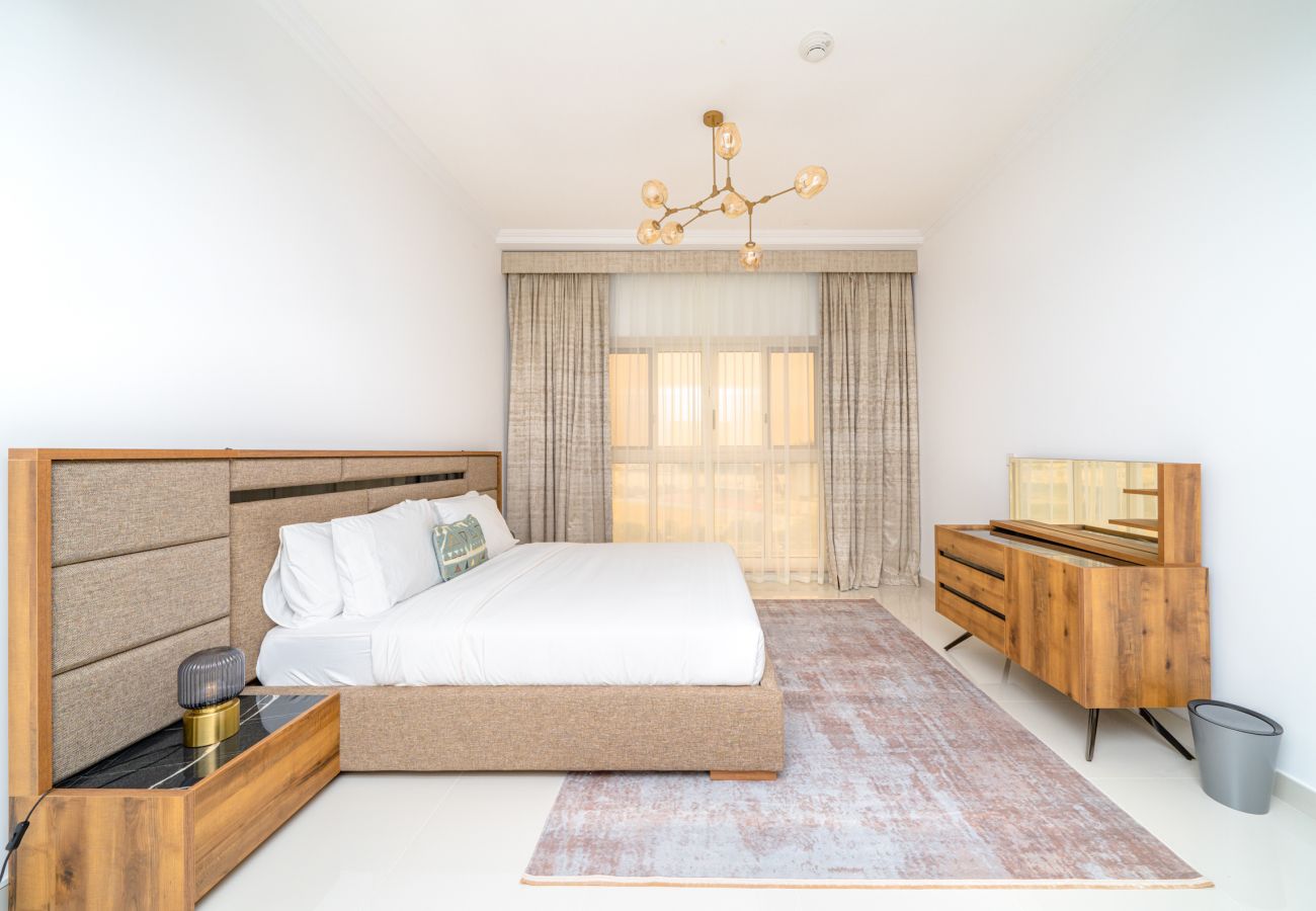 Apartment in Dubai - Canal Residence West Spanish | 1 Bedroom