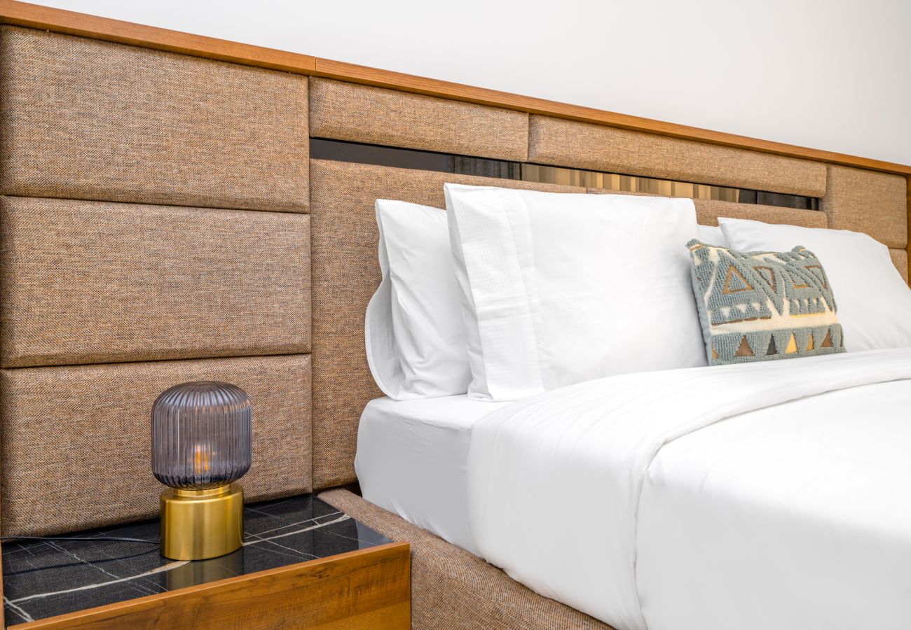 Apartment in Dubai - Canal Residence West Spanish | 1 Bedroom