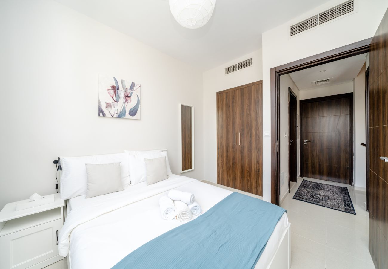 Villa in Dubai - DAMAC Hills 2 Victoria Villa | 3 bedrooms