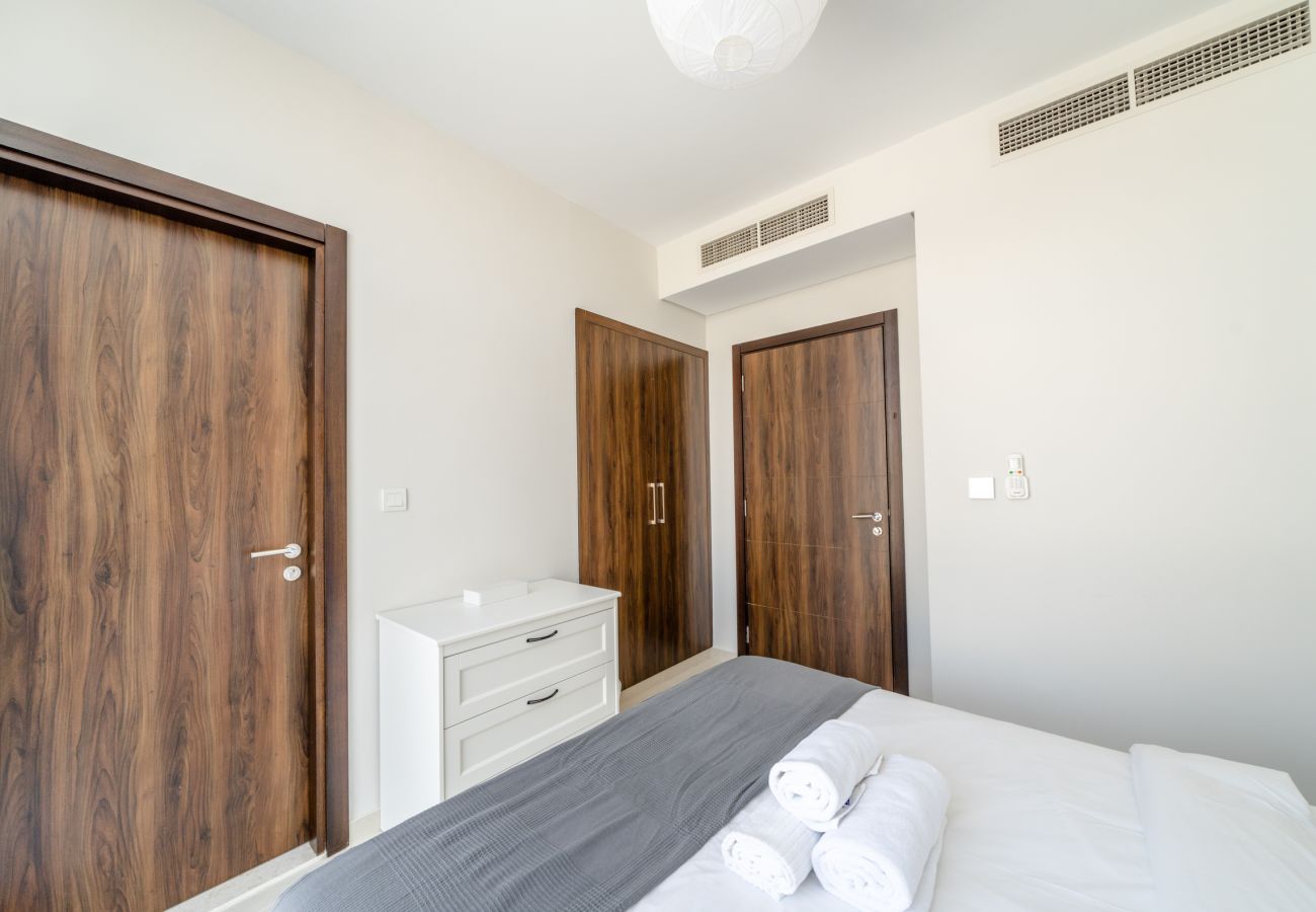 Villa in Dubai - DAMAC Hills 2 Victoria Villa | 3 bedrooms