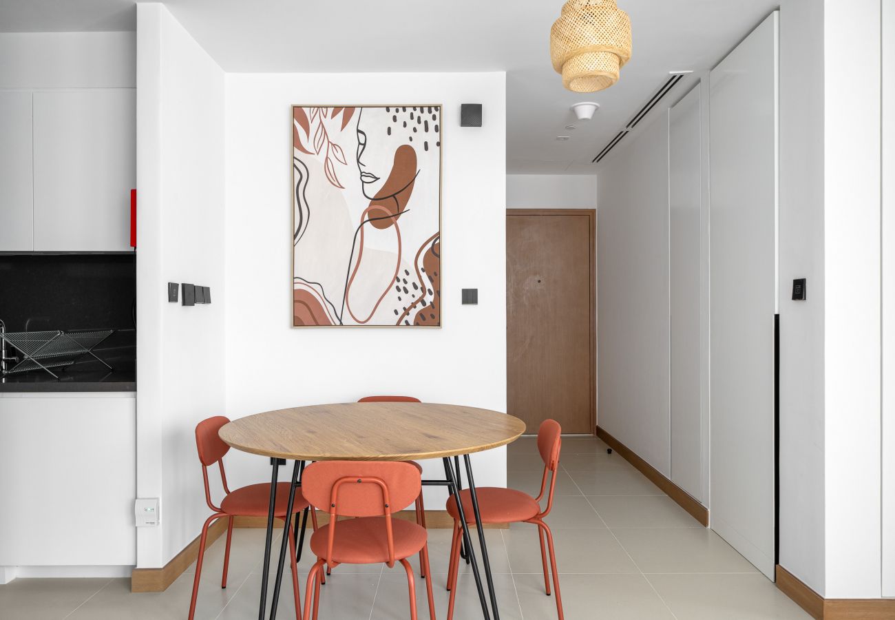 Apartment in Dubai - Vida Residences Dubai Marina | 1 Bedroom