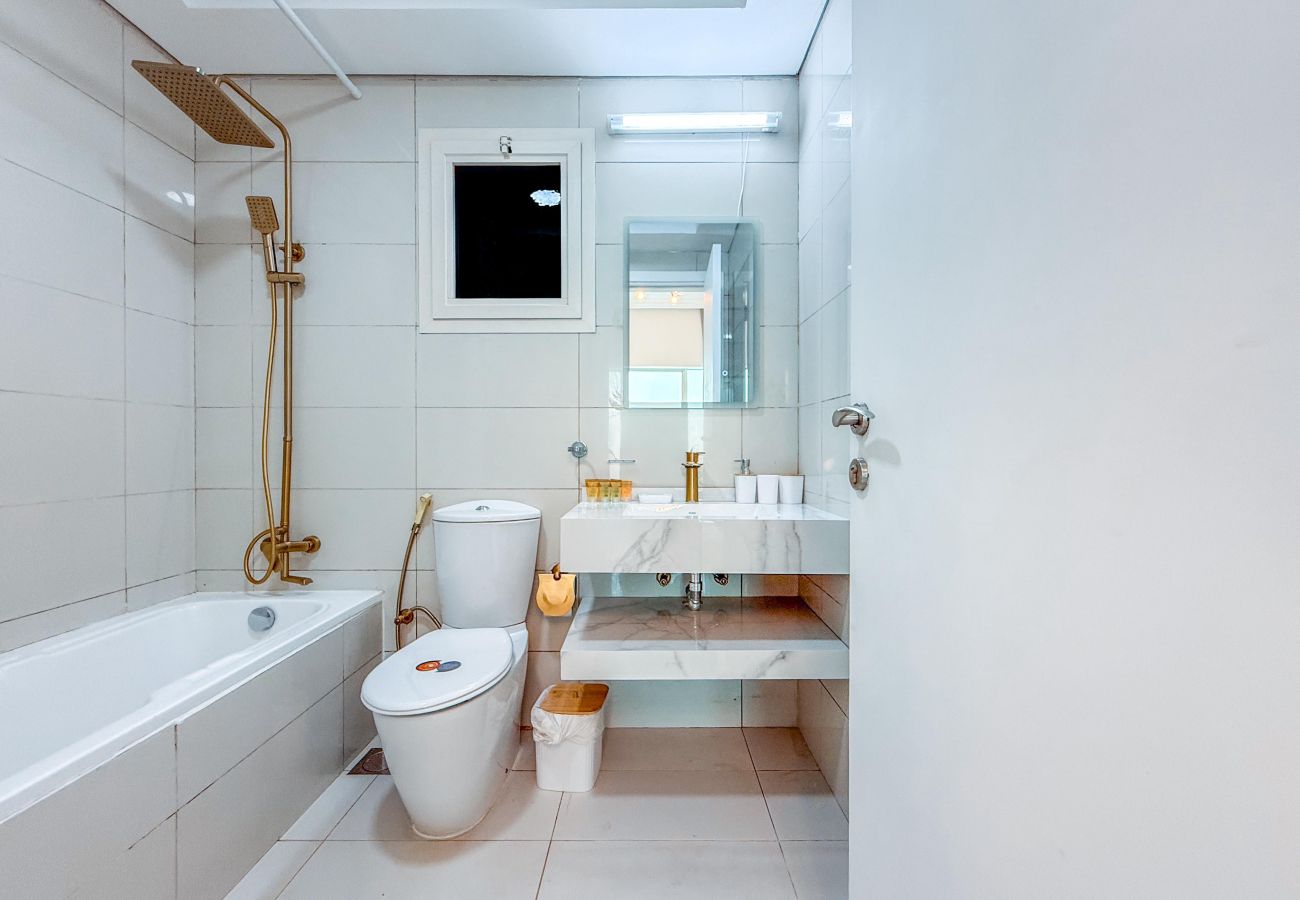 Apartment in Dubai - 1810 THE RESIDENCES AT BUSINESS CENTRAL